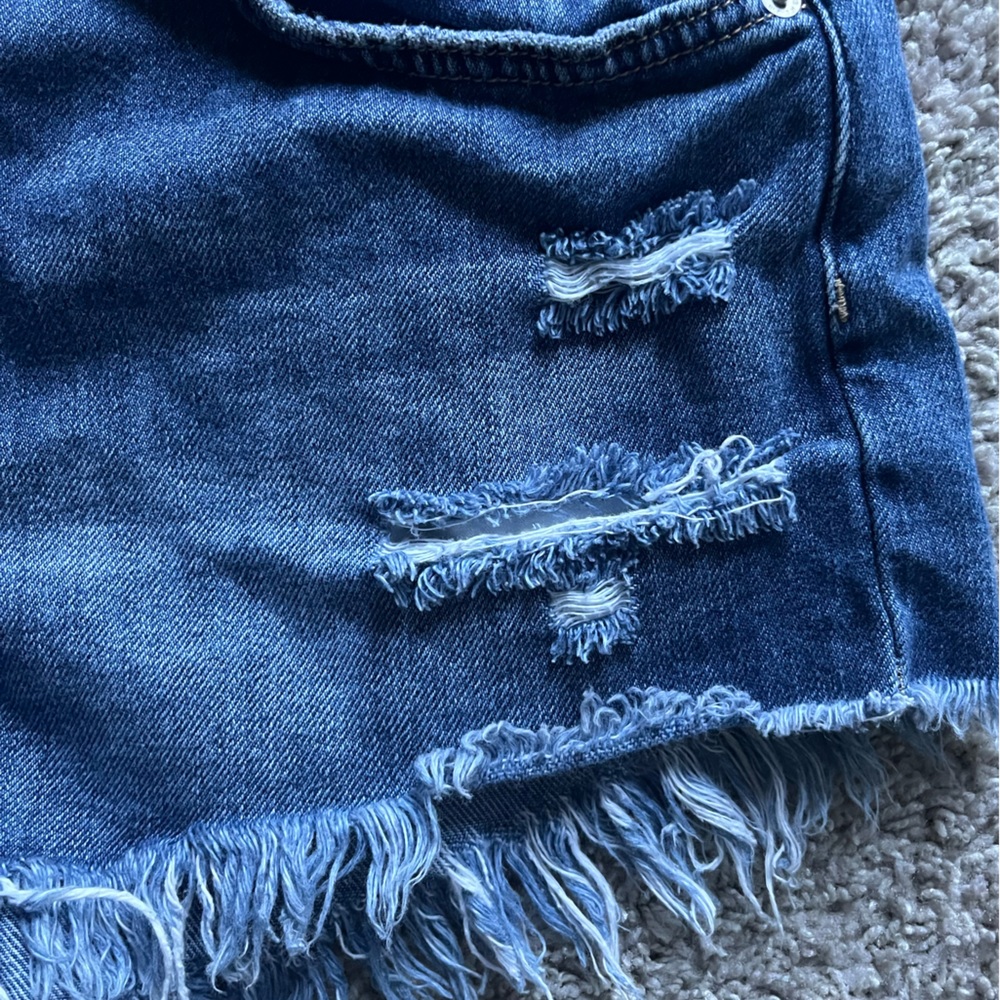 Super cute Free People We The Free Loving Good Vibrations Cutoffs in mid indigo! - Picture 9 of 9